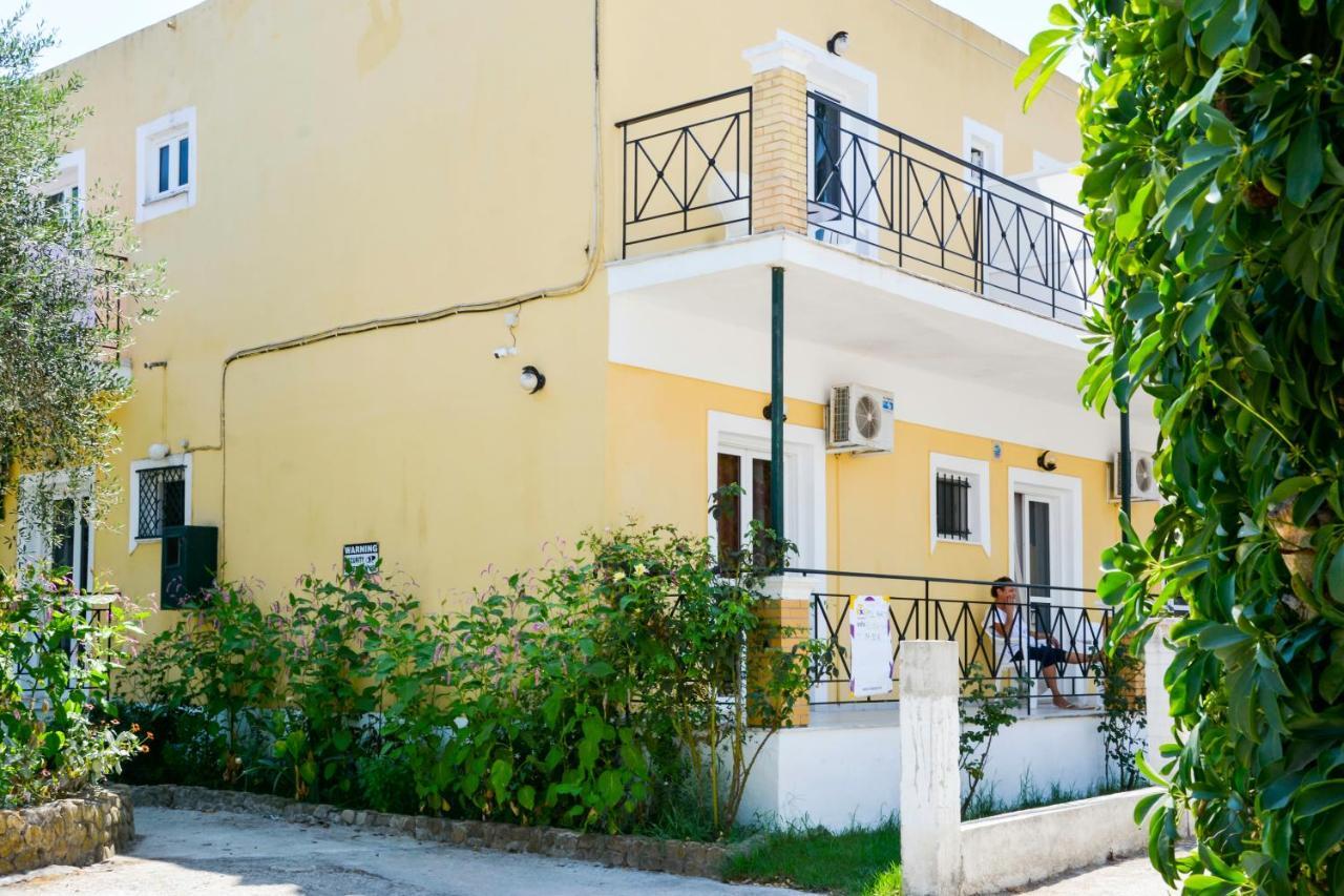 Loula Apartments Kávos Dış mekan fotoğraf